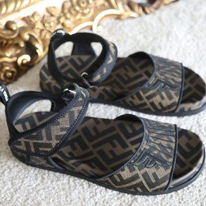 FENDI Freedom Flat Sandal